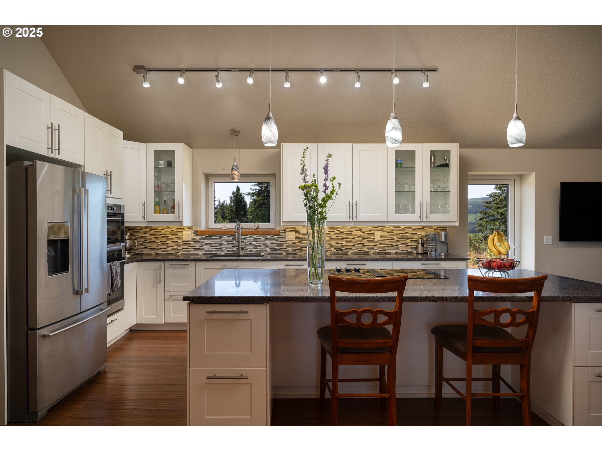 Carlton, Oregon 97111, United States, ,Commercial,Active,123063