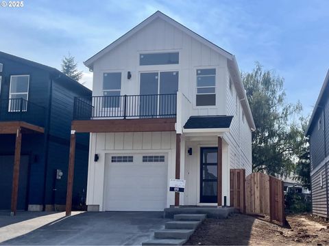 41810 Deschutes AVE 86B Sandy OR 97055