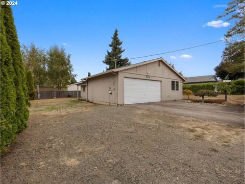 A home in Molalla