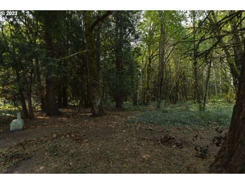 1200 TAMARISK DR West Linn OR 97068