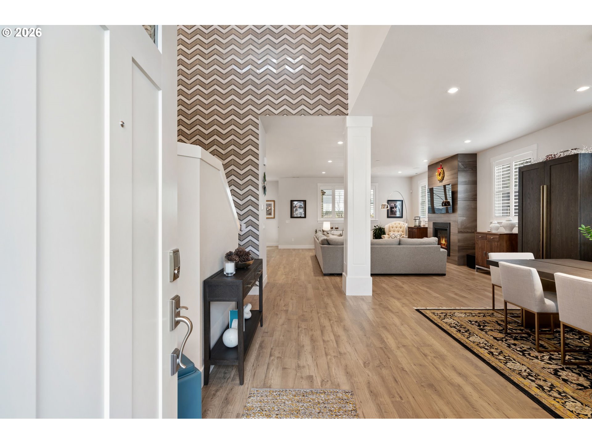 16561 SW BOTANY BAY LN