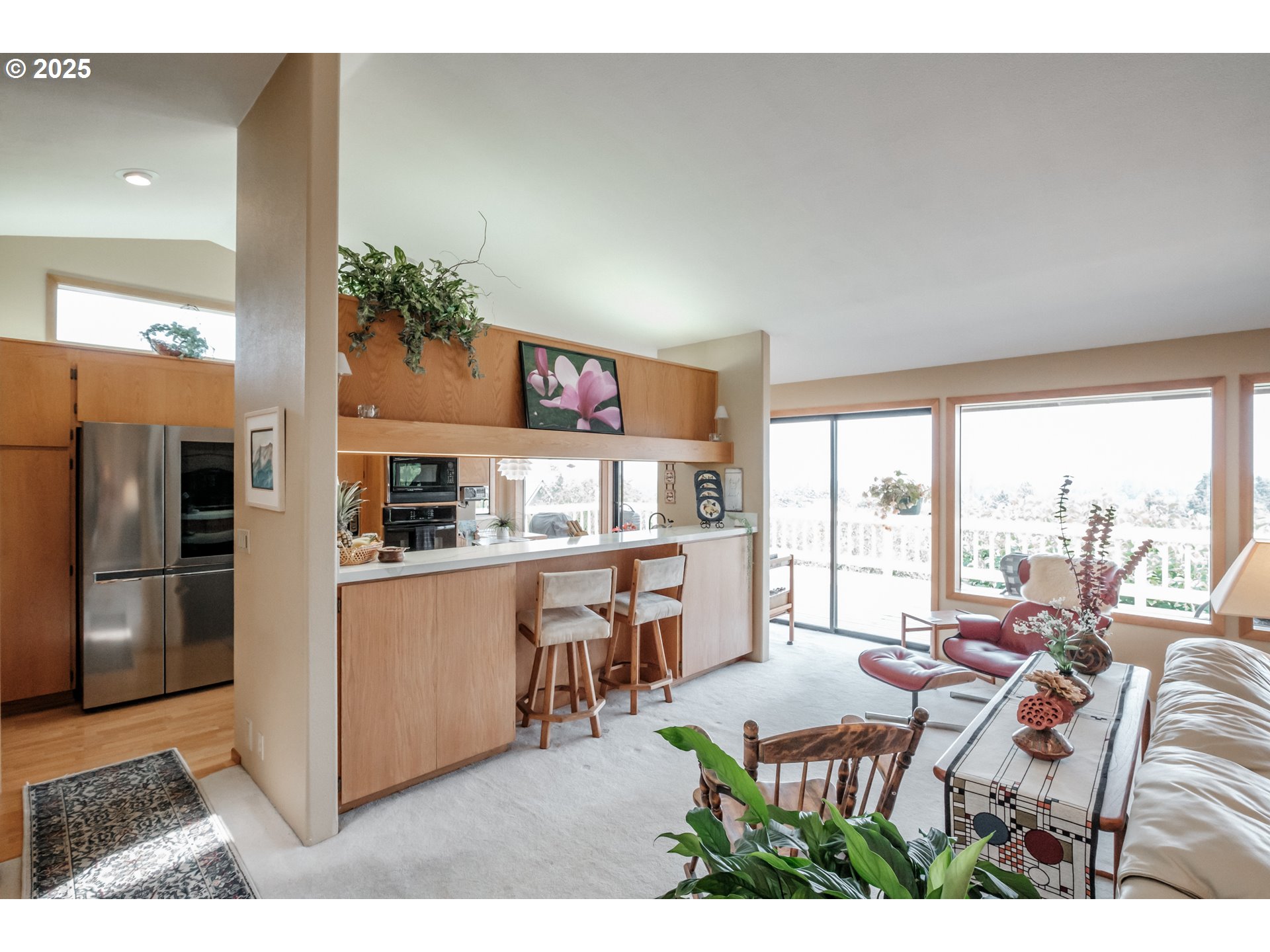 Salem, Oregon 97306, United States, 4 Bedrooms Bedrooms, ,4 BathroomsBathrooms,Residential,Active,48462