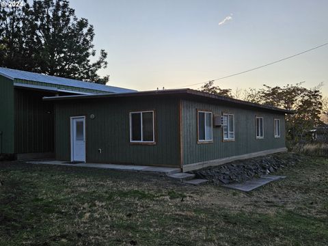 A home in Rufus