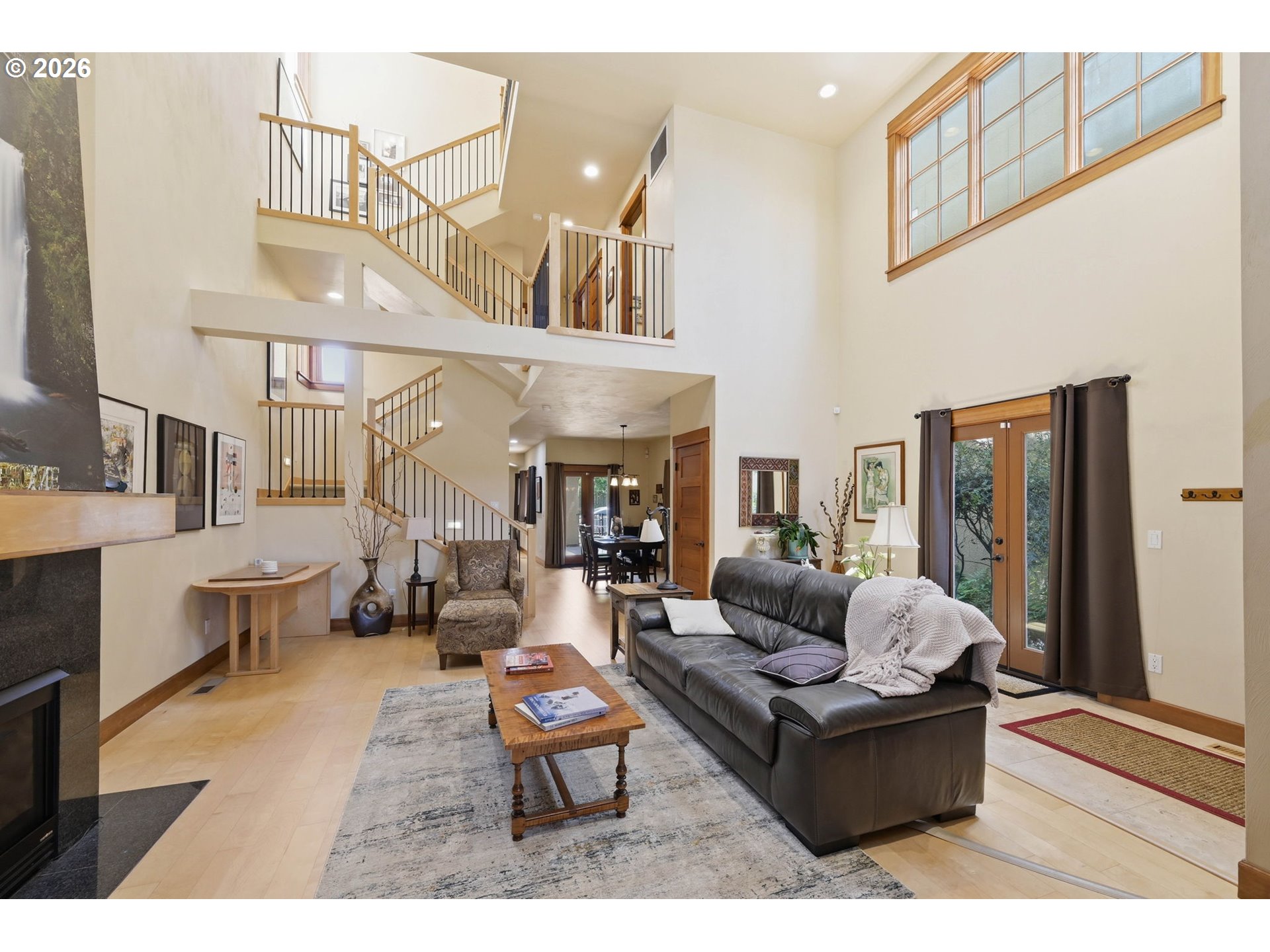 2909 LORD BYRON PL