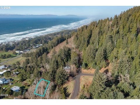 210 CHIEF ALBERT DR Yachats OR 97498