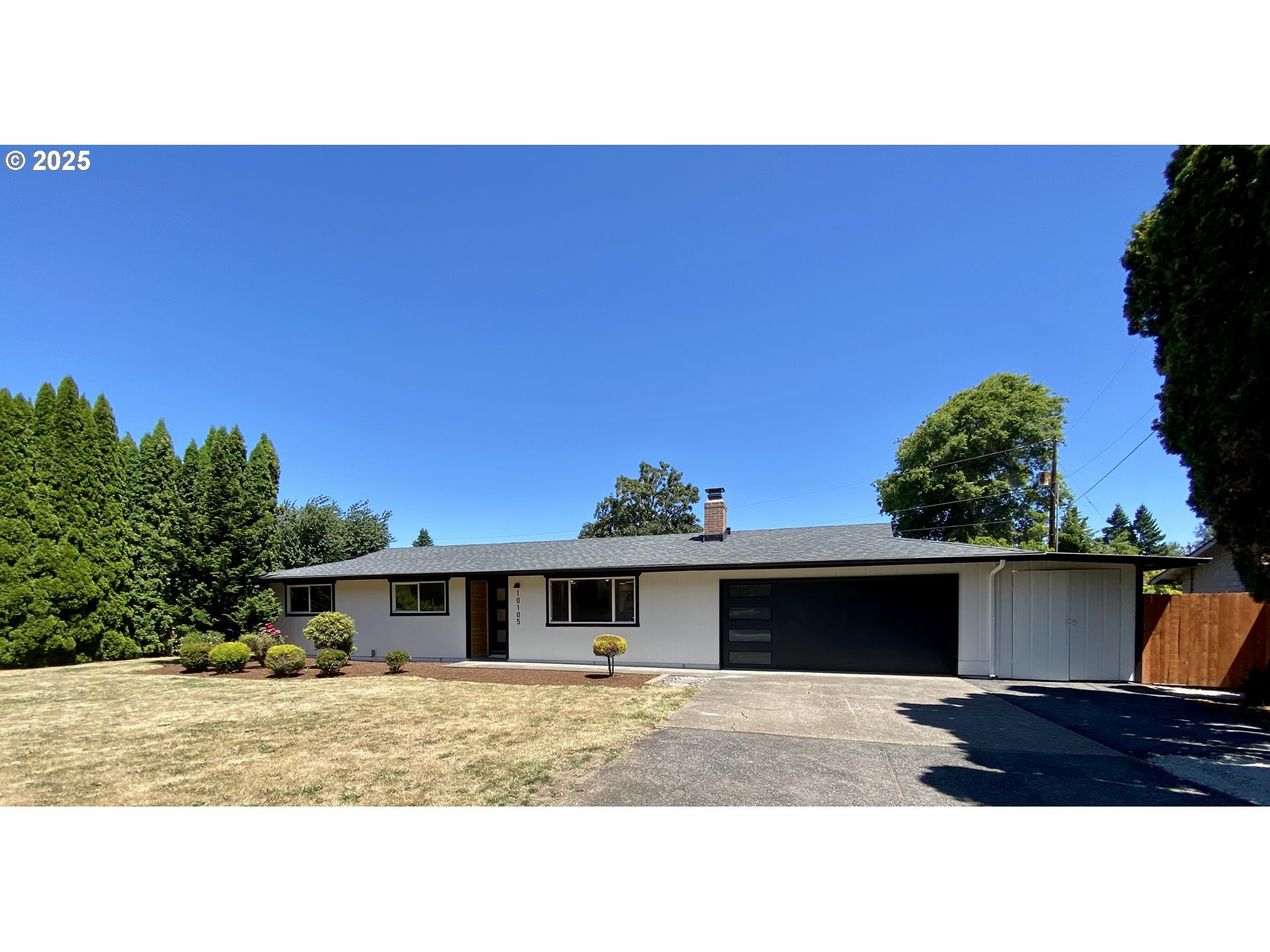 10105 NW LAKESHORE AVE