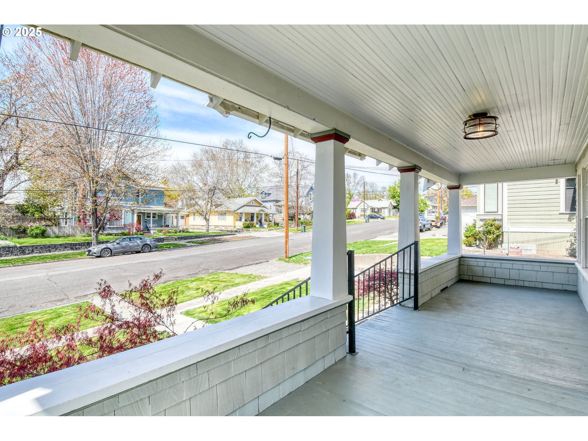 210 NW 7TH ST