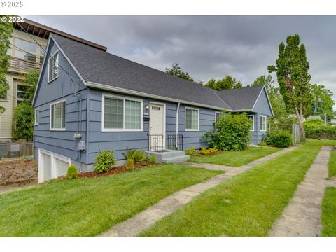 3921 SE BOISE ST Portland OR 97202