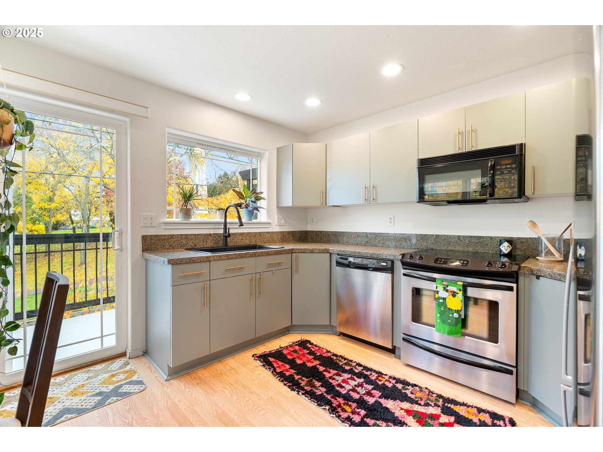 6700 N PITTSBURG AVE