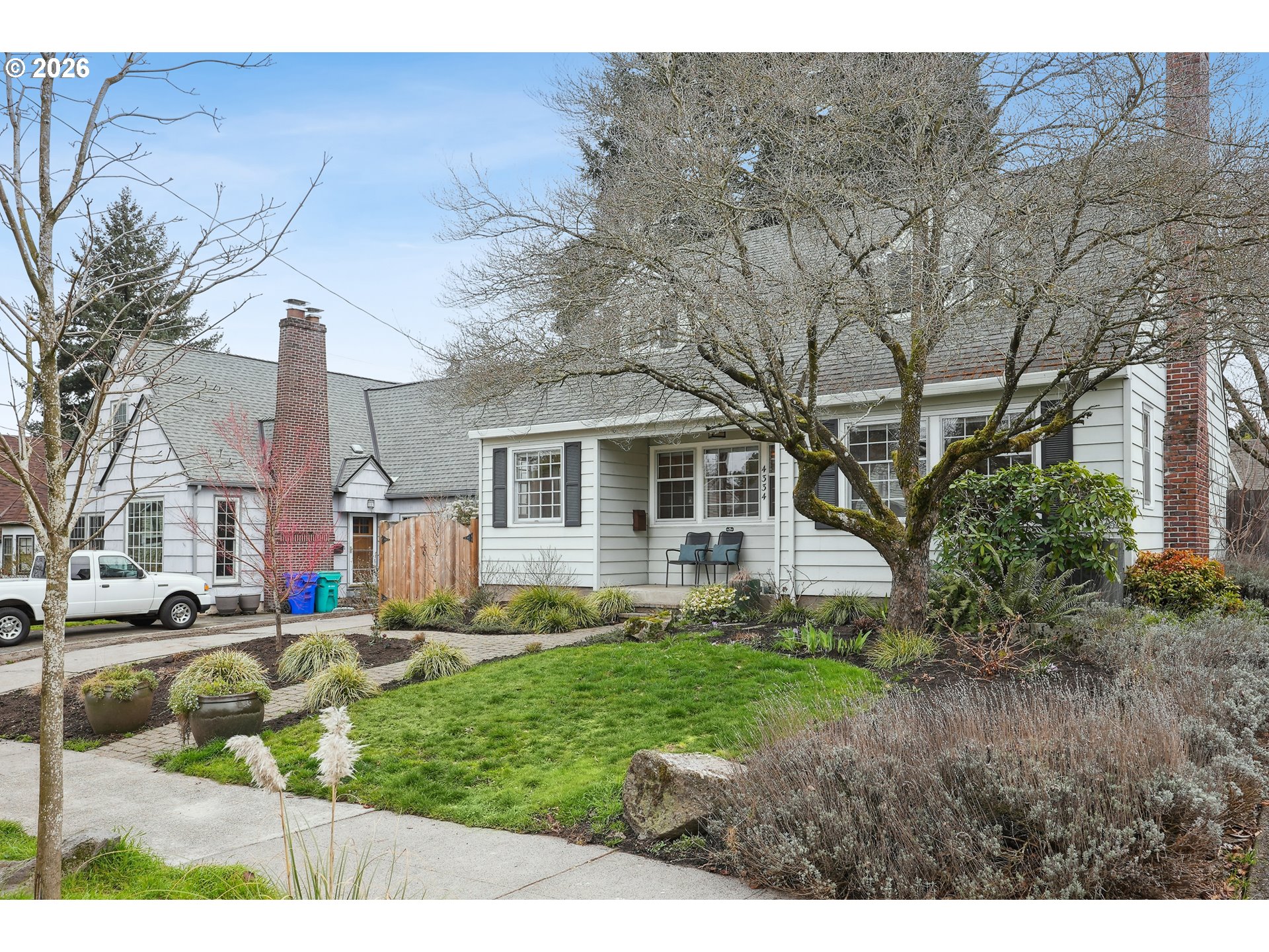 4334 NE CESAR E CHAVEZ BLVD