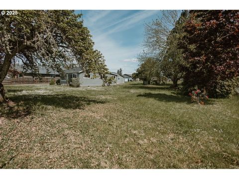 Tiny photo for 82877 Butte Rd, Creswell, OR 97426 (MLS # 783795574)