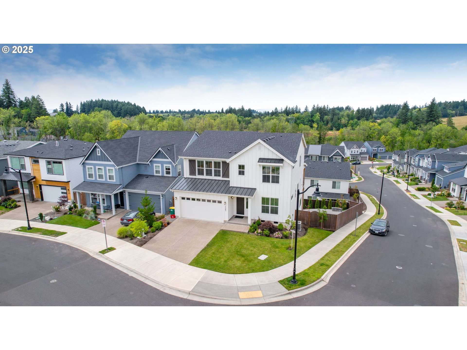 7385 NW OAKFERN DR
