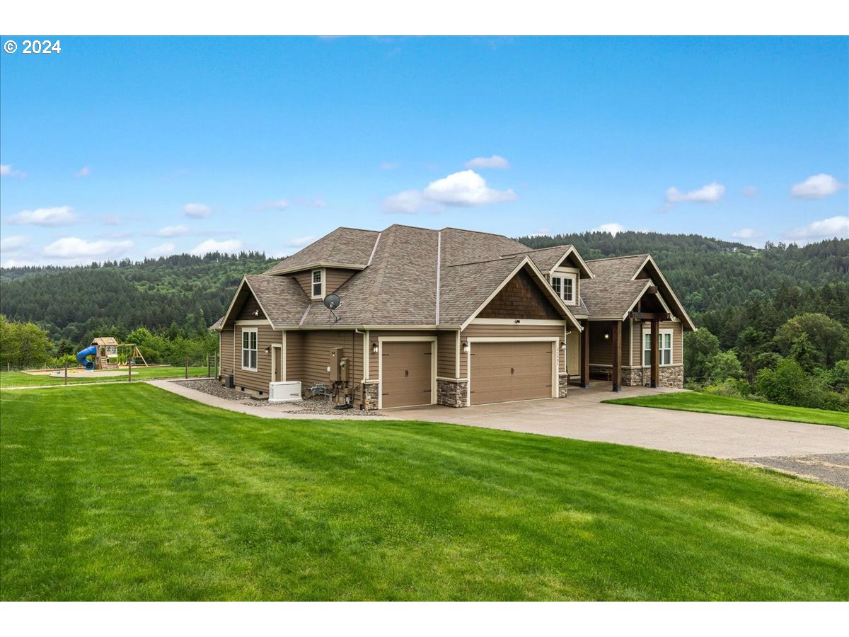 21501 SW NICHOLAS VIEW DR