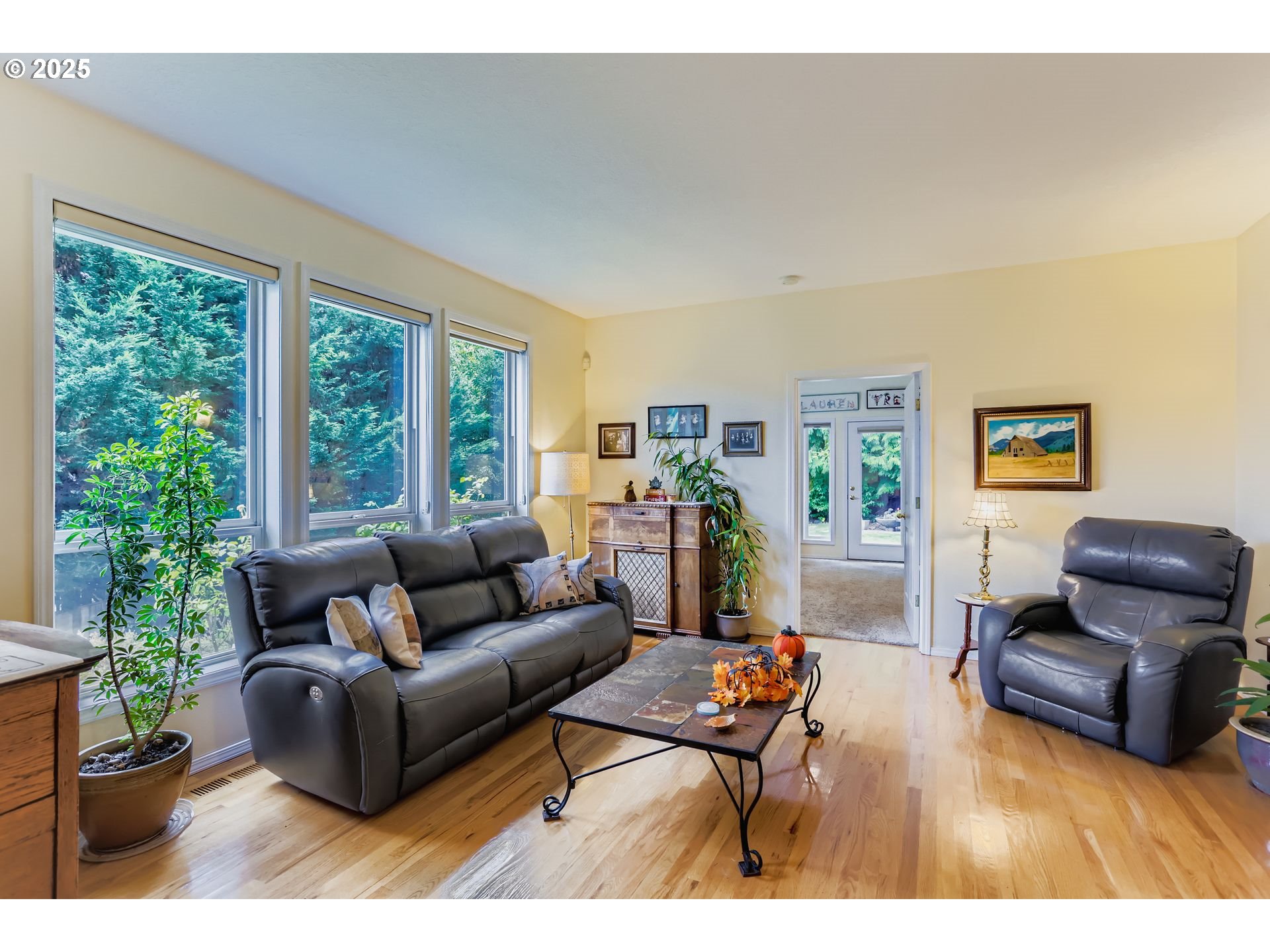 25540 CHERYL DR