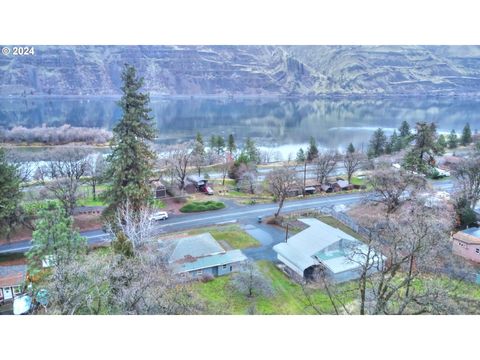 A home in The Dalles