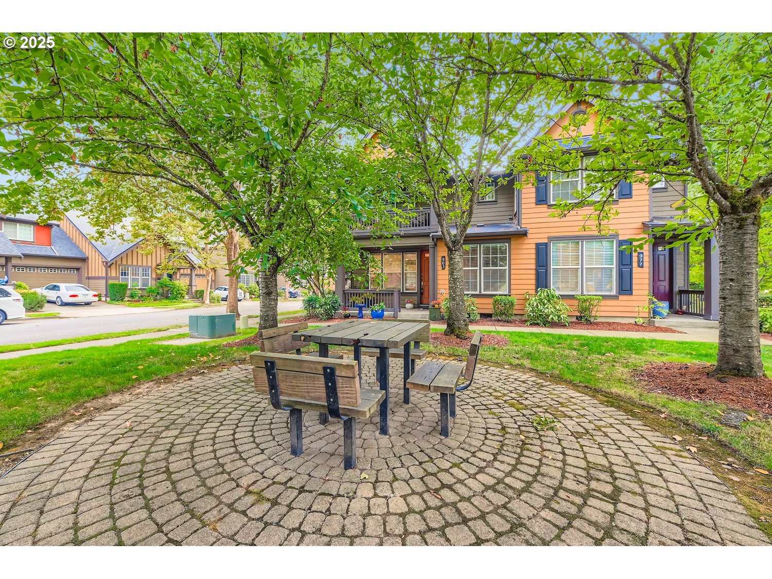 963 NE 73RD AVE