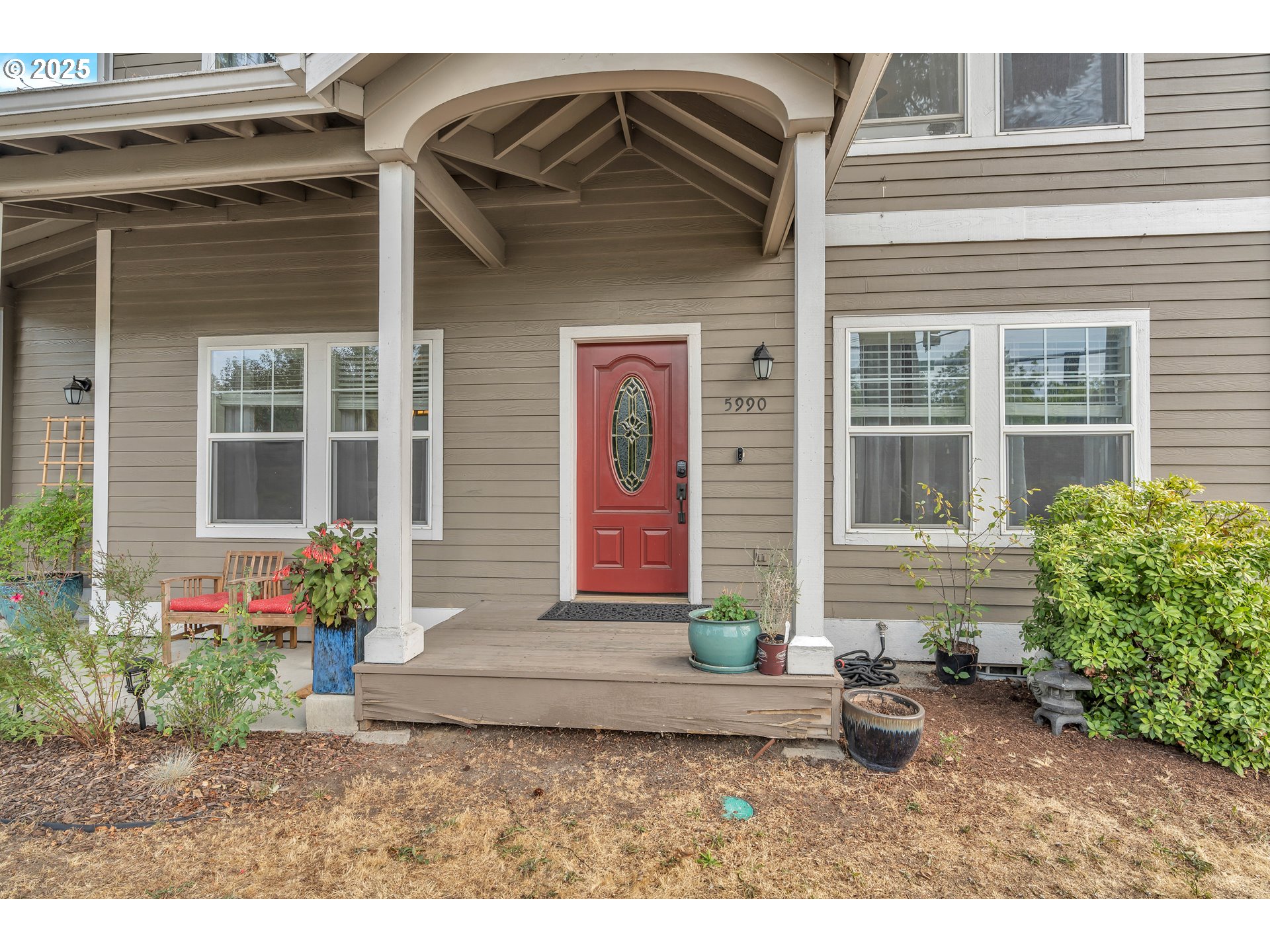 5990 SW MENLO DR