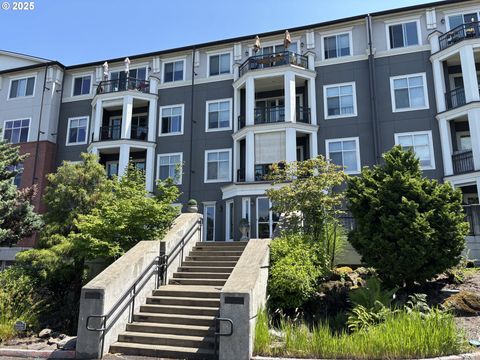 196 SE SPOKANE ST 106 Portland OR 97202