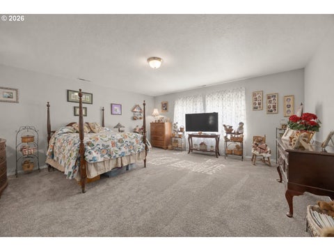 Tiny photo for 76846 Bugle Loop, Oakridge, OR 97463 (MLS # 183195295)