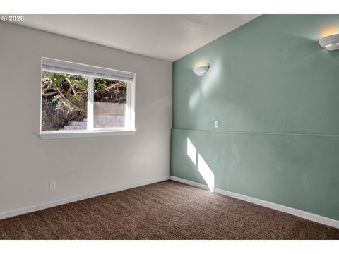 Tiny photo for 76554 Bobbe Way, Oakridge, OR 97463 (MLS # 423002178)