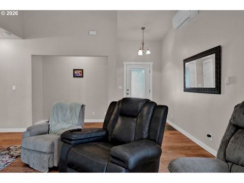 Tiny photo for 76554 Bobbe Way, Oakridge, OR 97463 (MLS # 423002178)