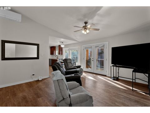 Tiny photo for 76554 Bobbe Way, Oakridge, OR 97463 (MLS # 423002178)