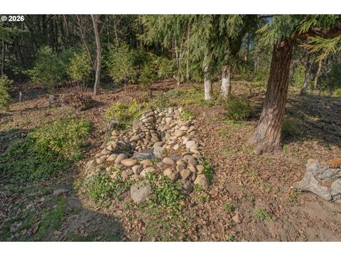 Tiny photo for 76554 Bobbe Way, Oakridge, OR 97463 (MLS # 423002178)