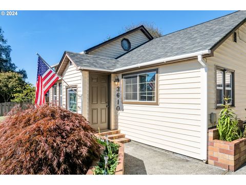 A home in Tillamook