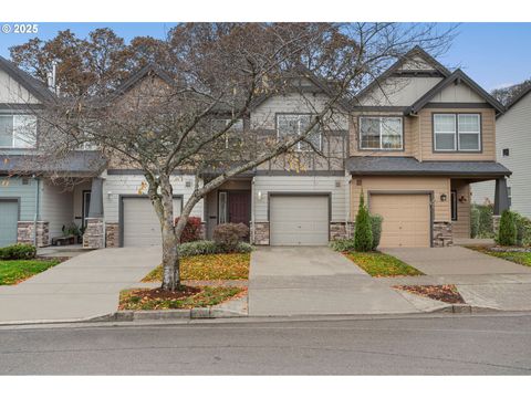 623 N OAK HOLLOW DR Newberg OR 97132