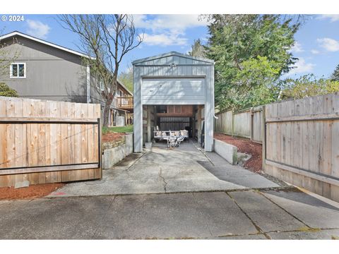 A home in Scappoose