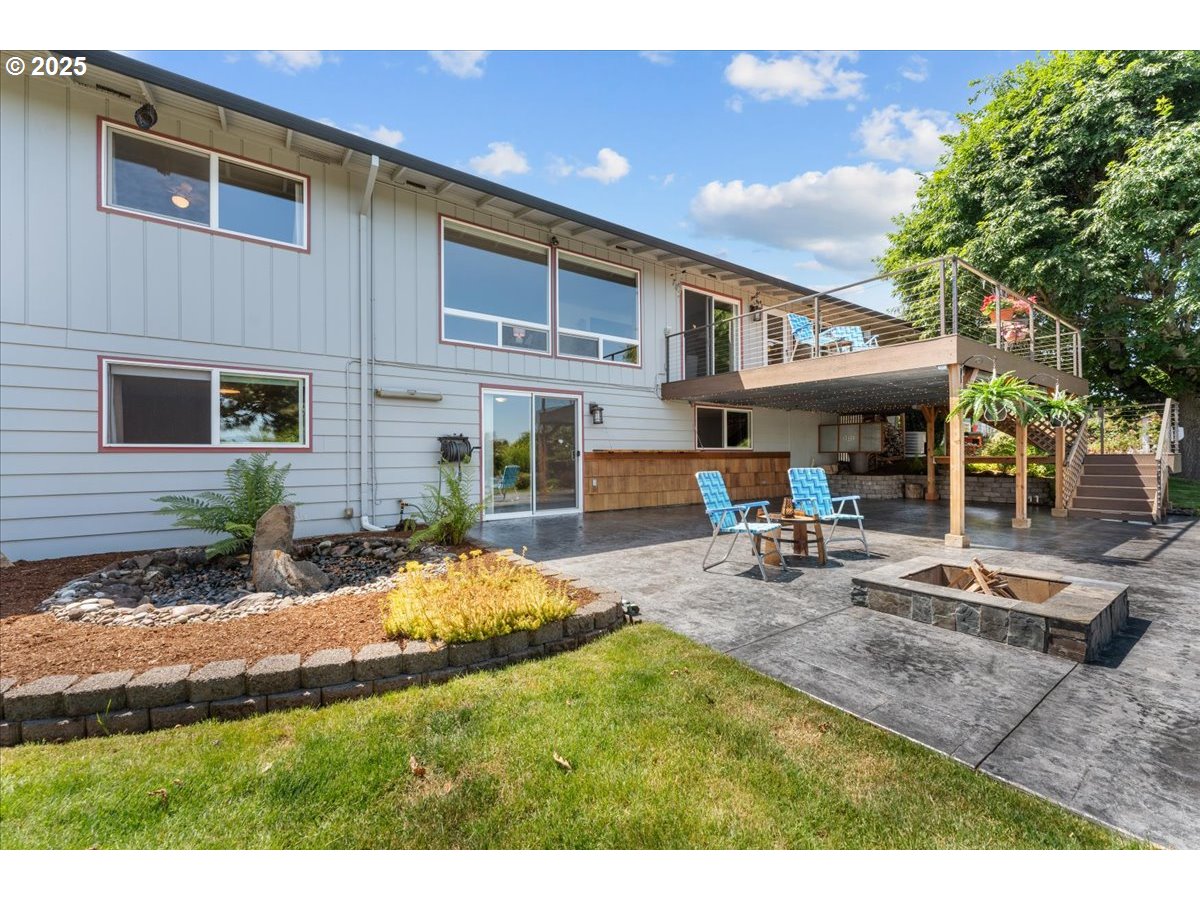 13807 NE KLICKITAT CT