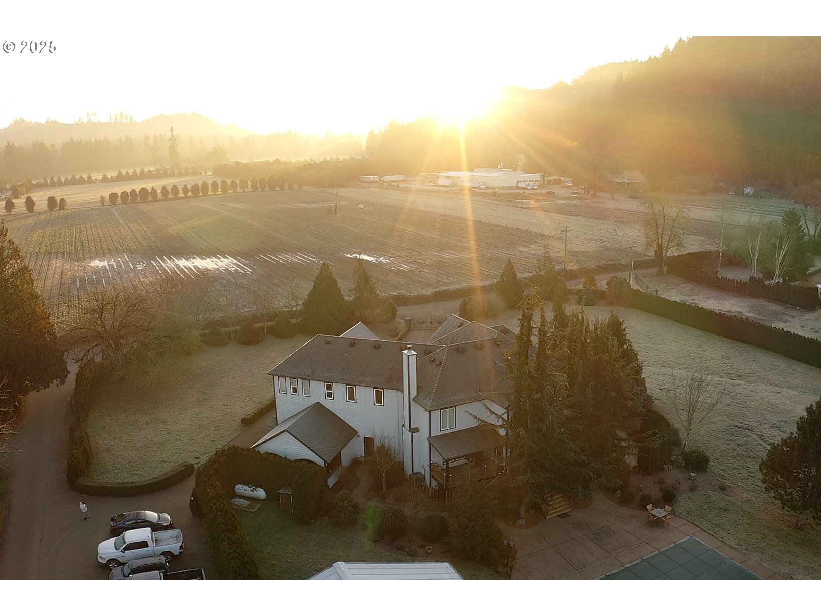 16955 S CLACKAMAS RIVER DR