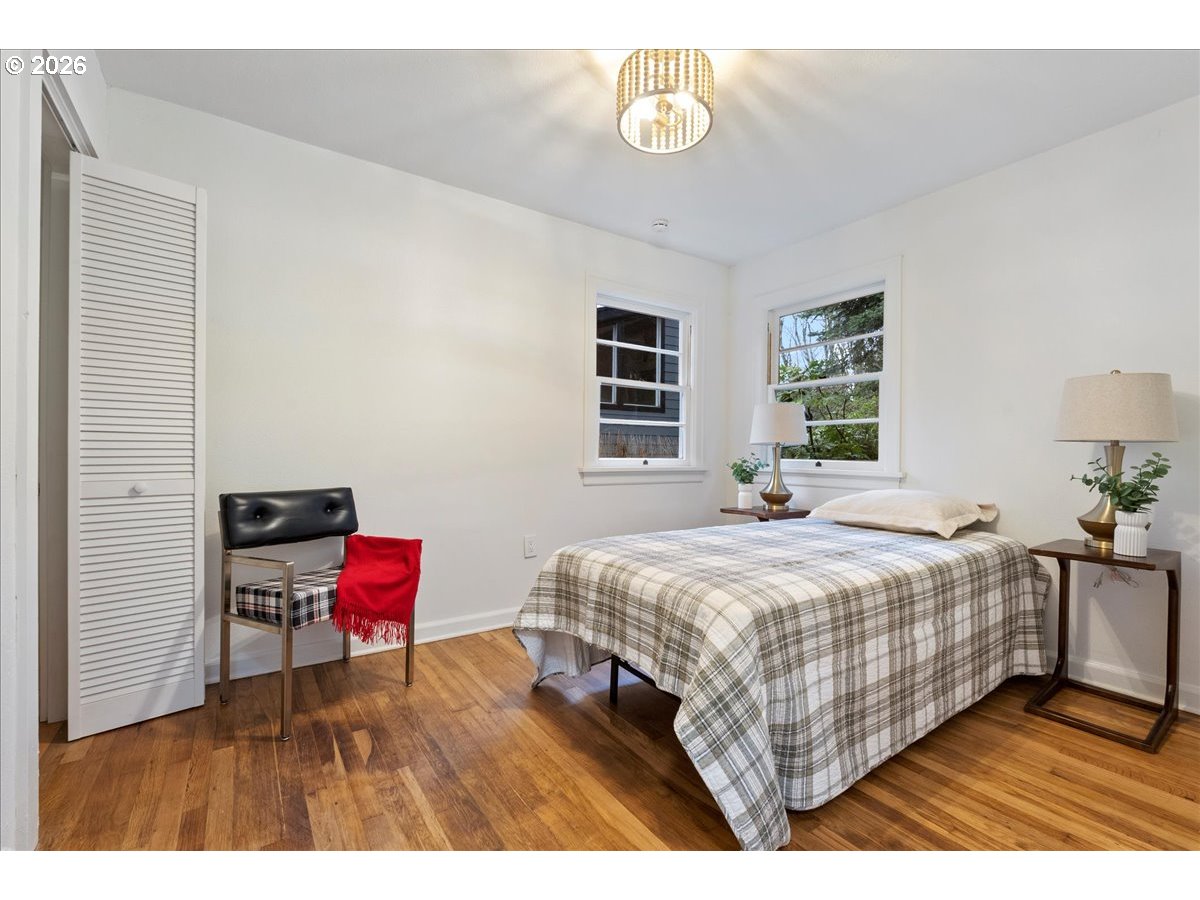 2550 JOLIE POINTE RD