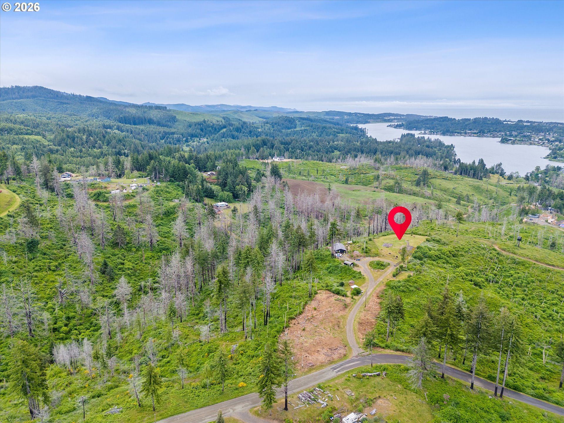 7595 NE VIEWCREST CT