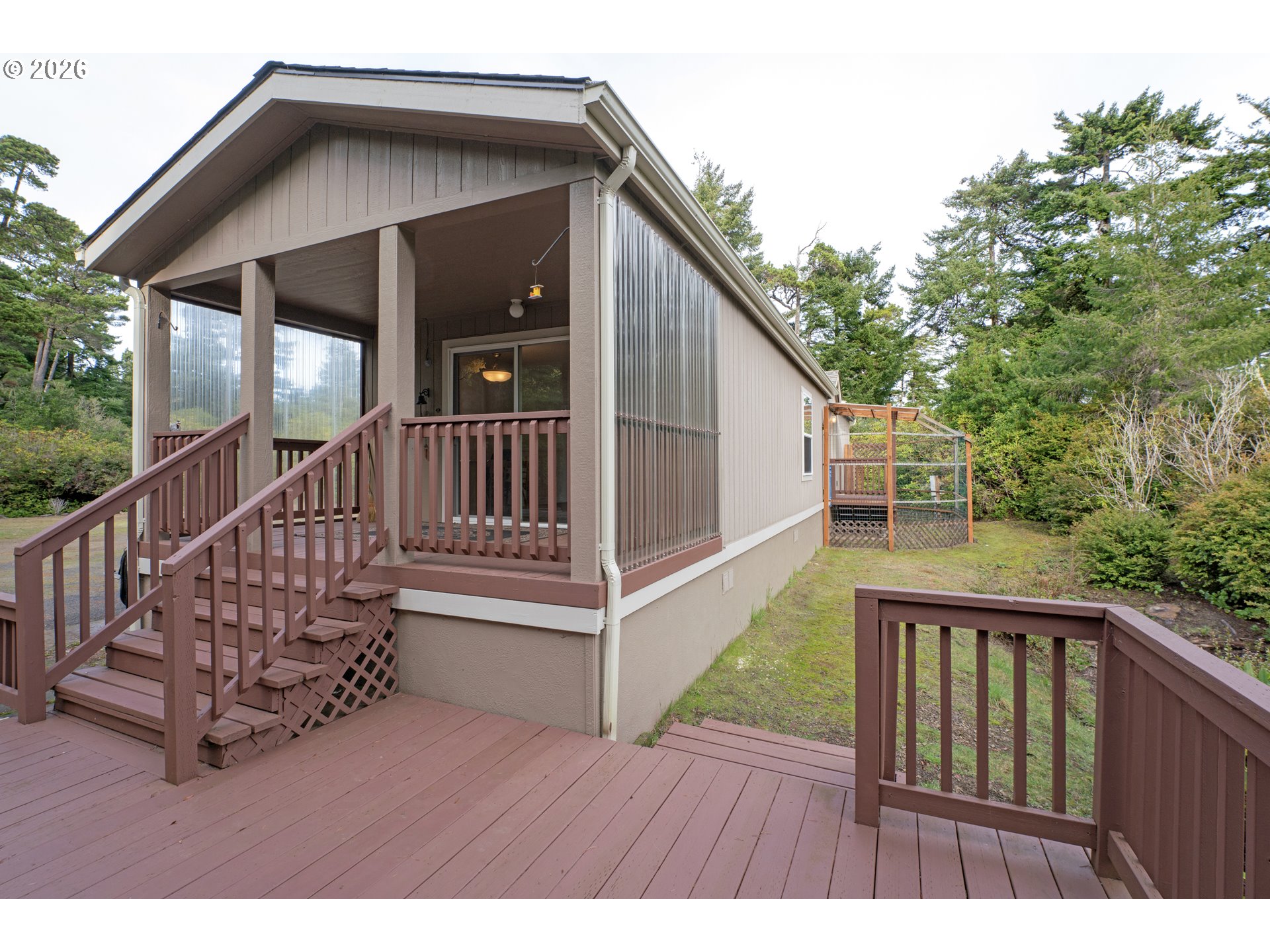 1600 RHODODENDRON DR 200