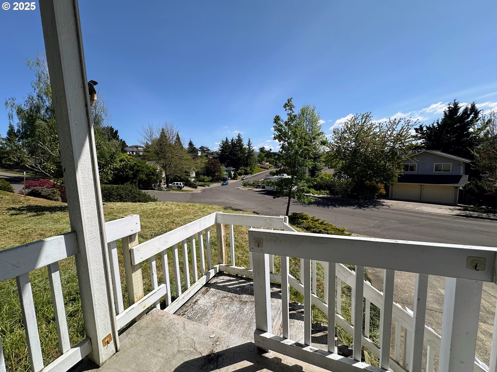 2500 NW LOMA VISTA DR