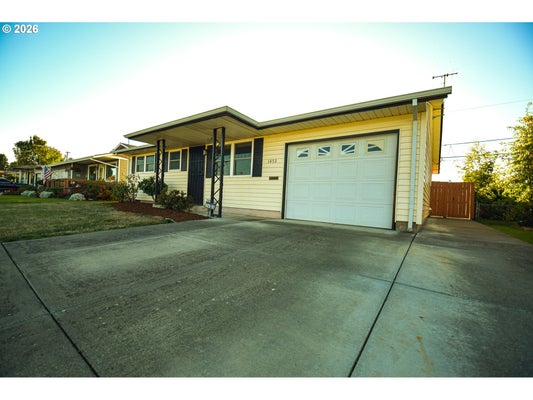 1453 ASTOR WAY, WOODBURN, OR 97071 - Image 34d4fee408cf87bfa272afec4d6efffc/4128605694