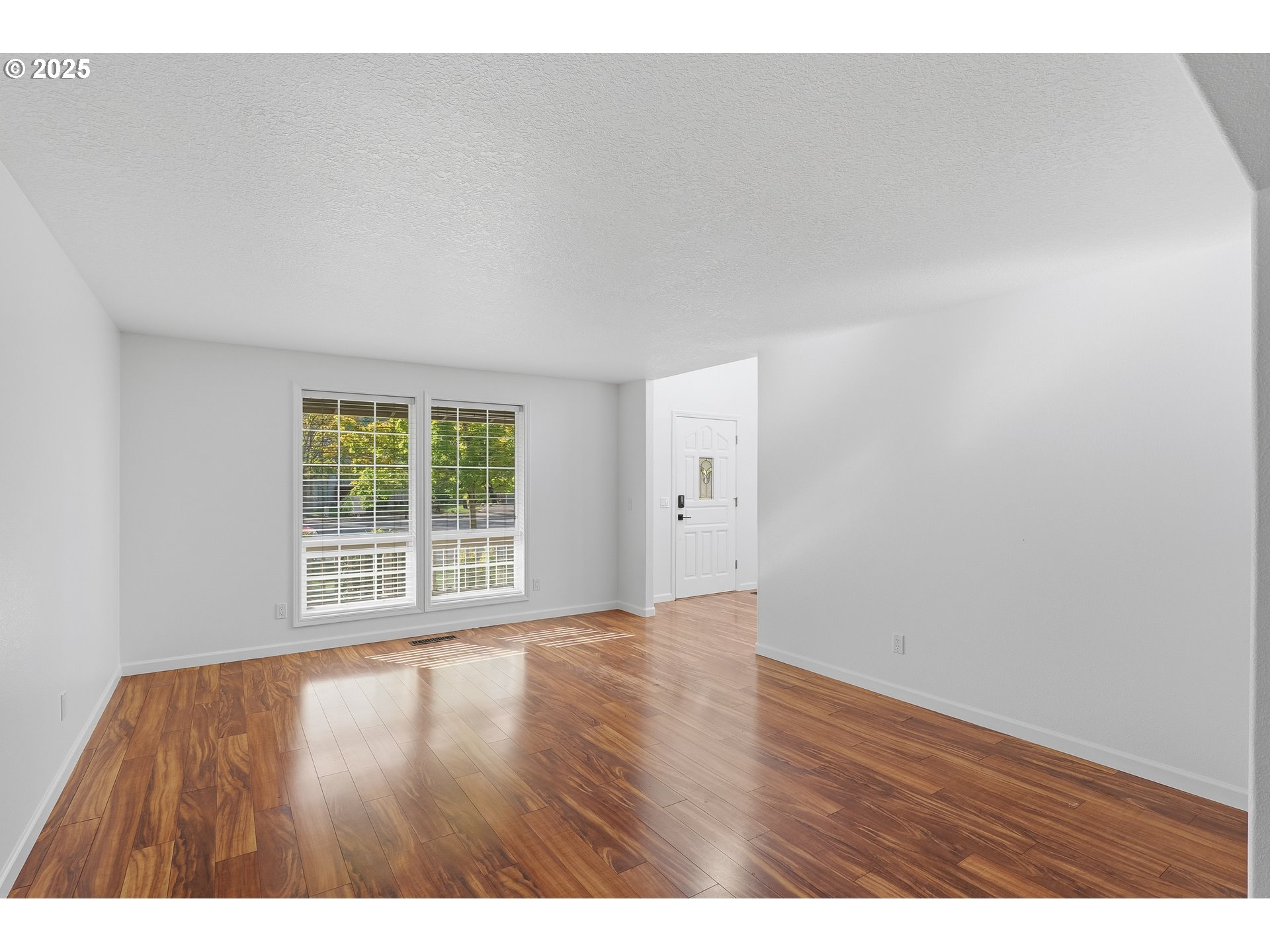 6589 SW STRATFORD CT