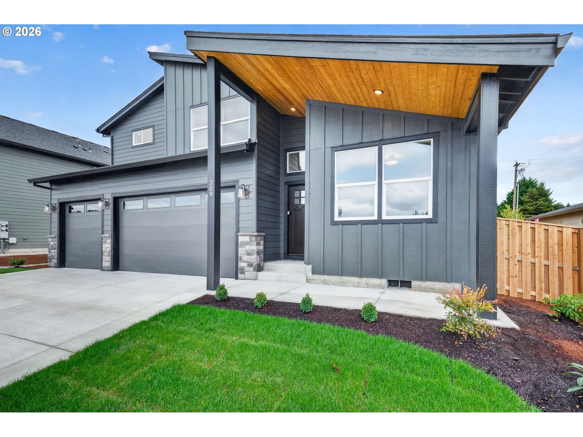 309 E CARIBOU CT 23
