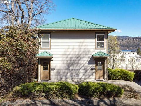 A home in Hood River