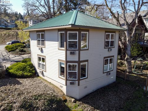 A home in Hood River