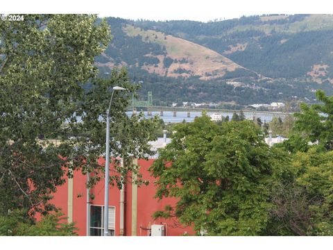 A home in Hood River