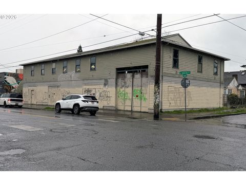 2812 NE ALBERTA ST Portland OR 97211