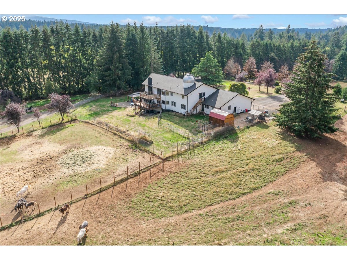25776 S HIGHWAY 211