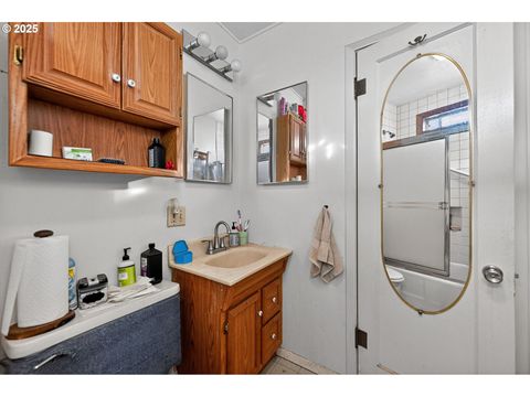 Tiny photo for 48386 Jasper Dr, Oakridge, OR 97463 (MLS # 170107794)