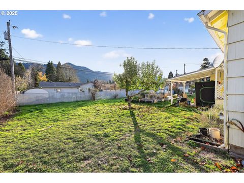Tiny photo for 48386 Jasper Dr, Oakridge, OR 97463 (MLS # 170107794)