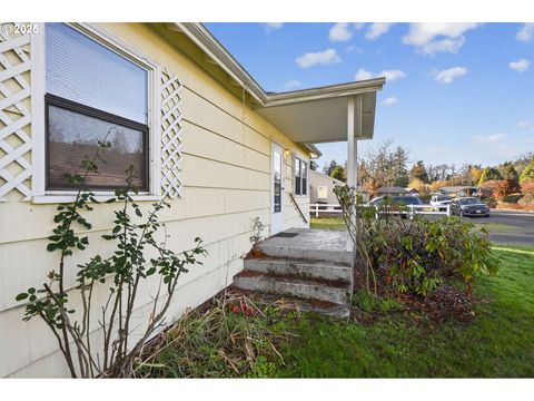 Tiny photo for 48386 Jasper Dr, Oakridge, OR 97463 (MLS # 170107794)