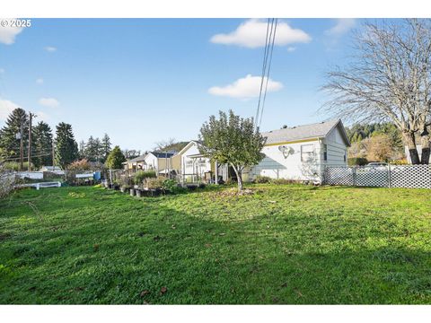 Tiny photo for 48386 Jasper Dr, Oakridge, OR 97463 (MLS # 170107794)