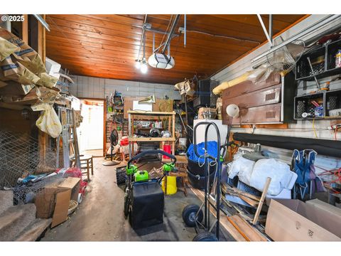 Tiny photo for 48386 Jasper Dr, Oakridge, OR 97463 (MLS # 170107794)