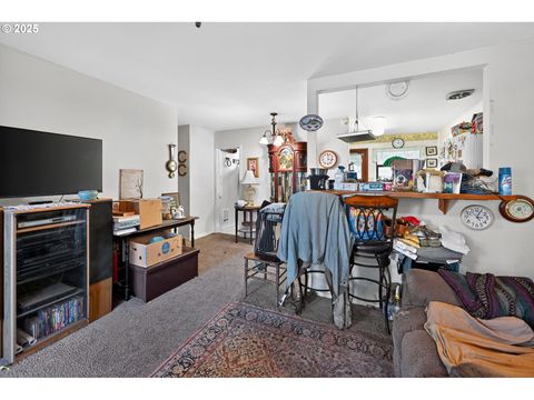 Tiny photo for 48386 Jasper Dr, Oakridge, OR 97463 (MLS # 170107794)